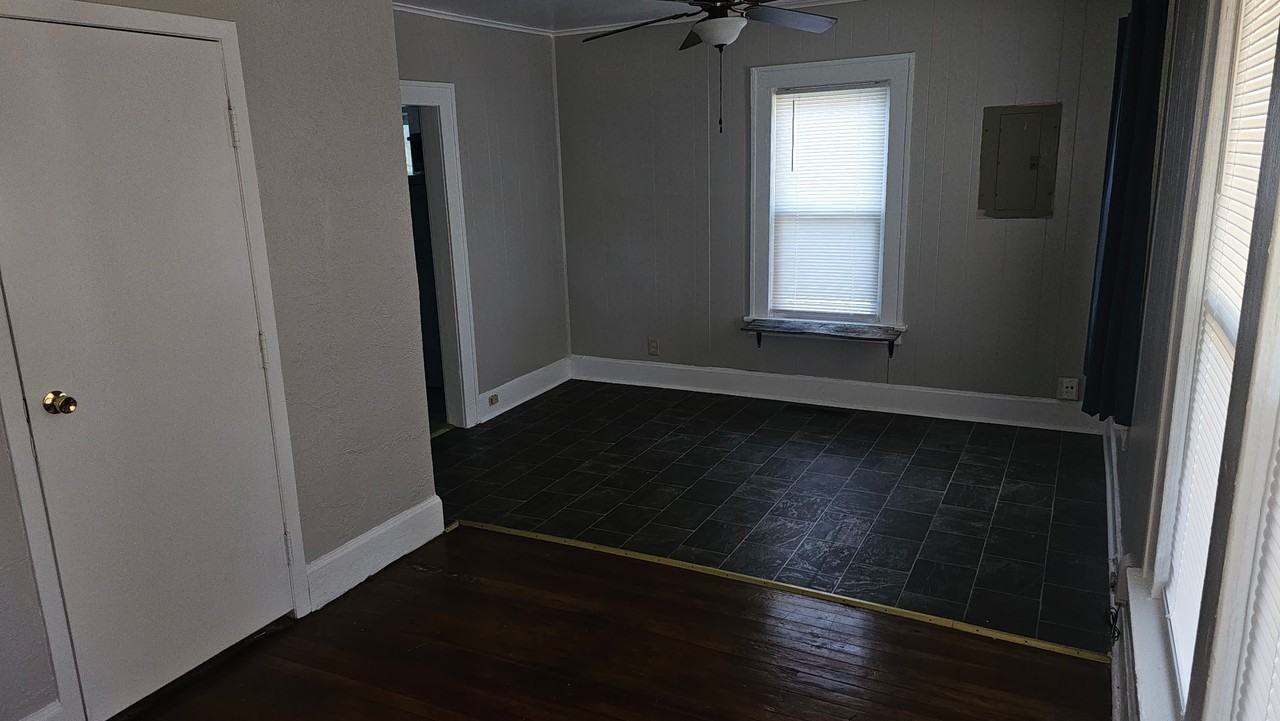 412 S Fort Ave #1 - Photo 4 of 9