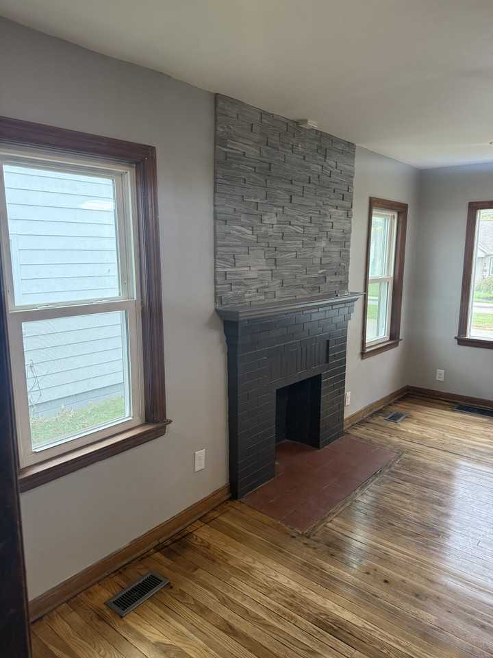 1050 Bulen Ave #1050 - Photo 4 of 49