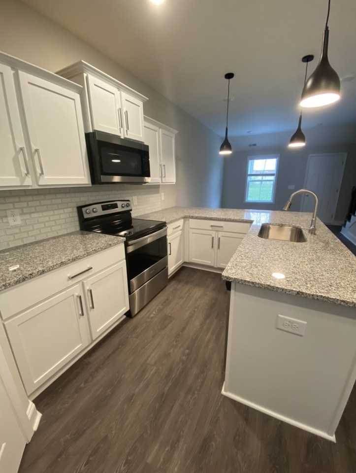 1024 Glenkirk Dr #C - Photo 4 of 20