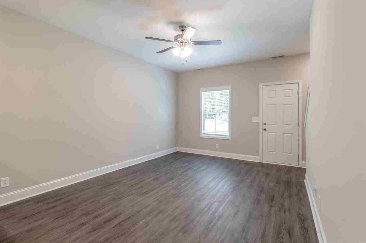 275 Smithson Ln #D - Photo 5 of 13