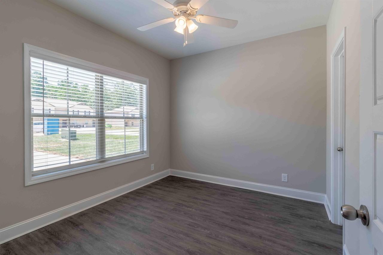 287 Smithson Ln #D - Photo 2 of 13
