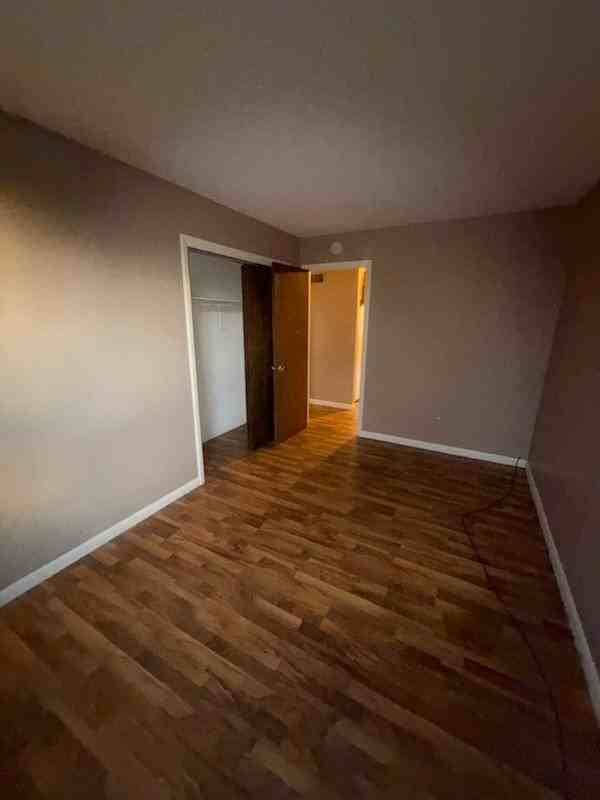 408 Herman St #12 - Photo 6 of 10
