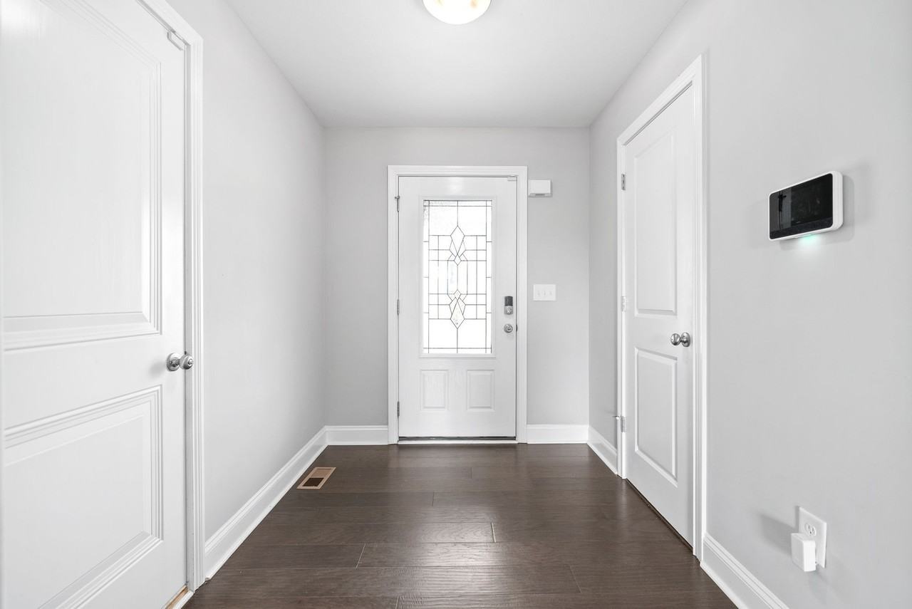 3482 Southwood Dr #1 - Photo 6 of 50
