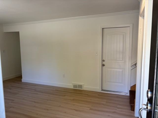 5525 Perry Ln #1 - Photo 2 of 9