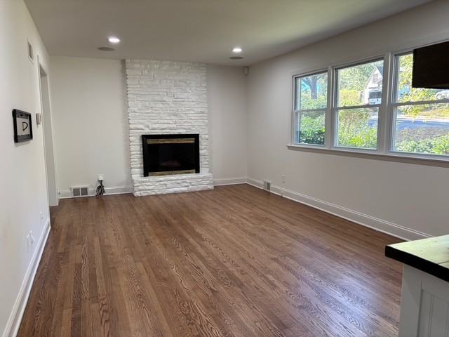 5525 Perry Ln #1 - Photo 3 of 9