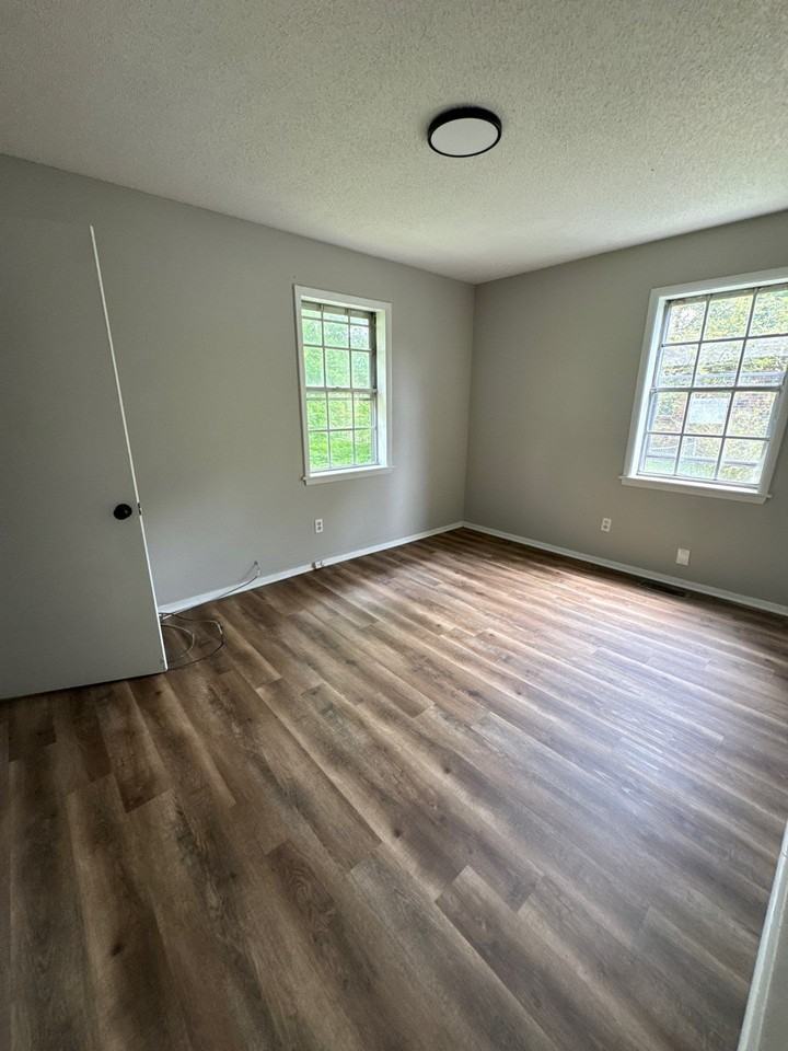 134 Young St #1 - Photo 7 of 10