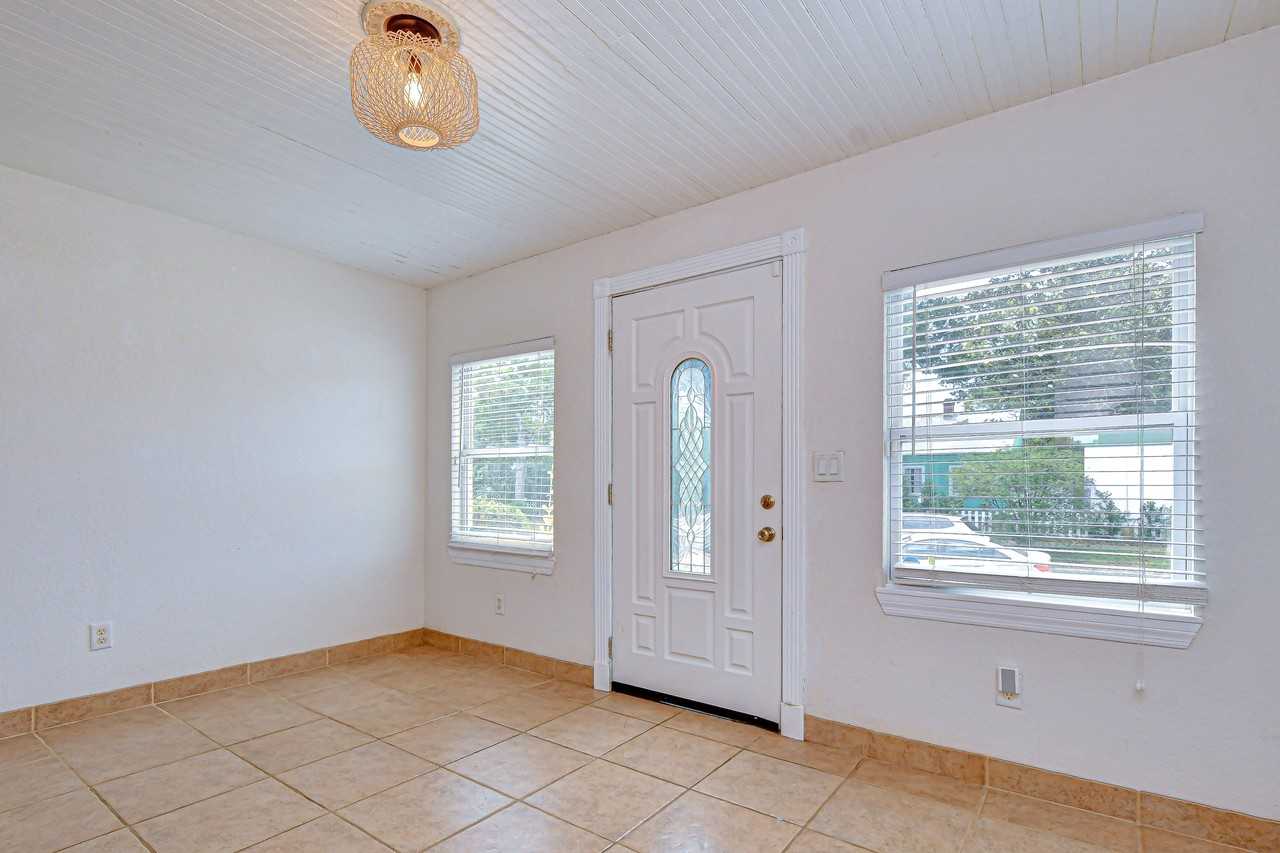 3653 2nd Ave N #1 - Photo 4 of 35