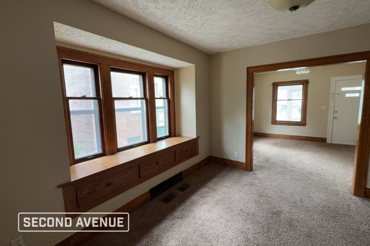 414 N Hayford Ave - Photo 5 of 13