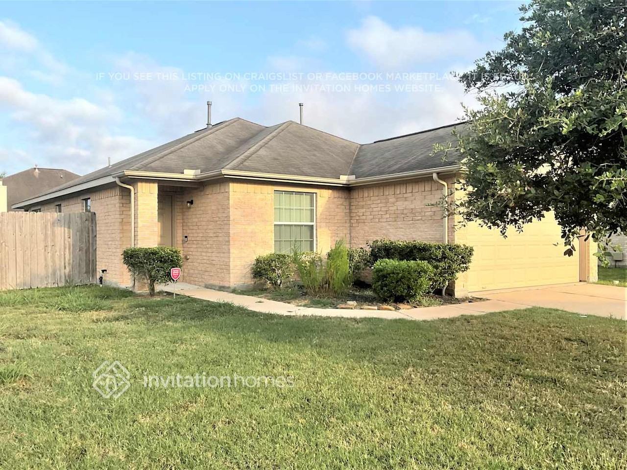 4026 Hawthorne Arbor - Photo 2 of 13