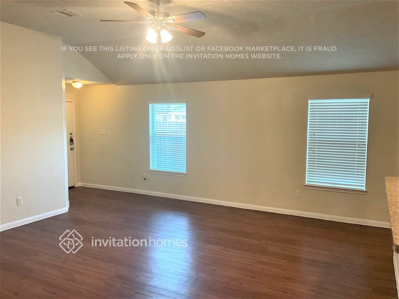 4026 Hawthorne Arbor - Photo 3 of 13