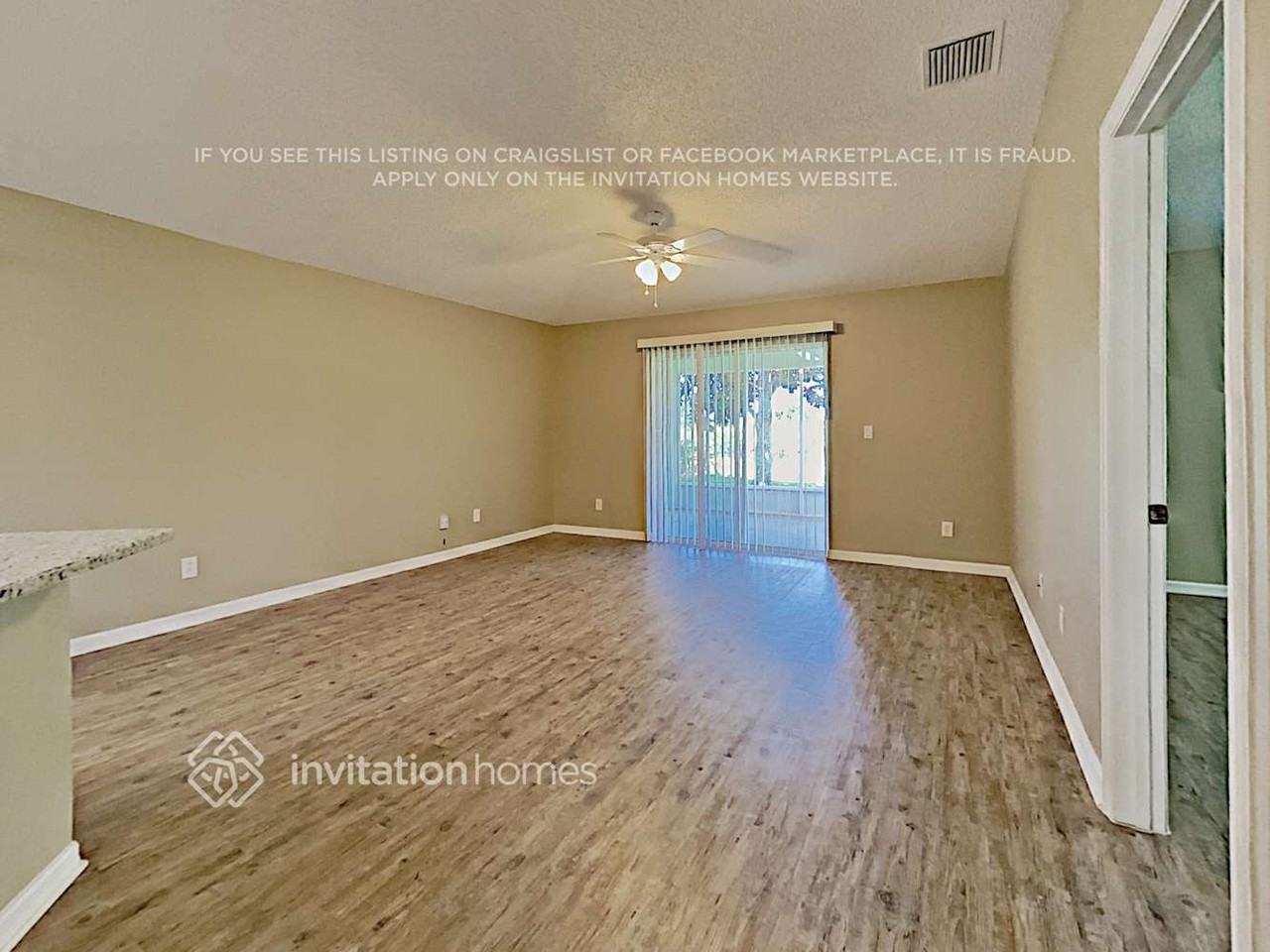 1052 Brumpton Pl - Photo 7 of 24