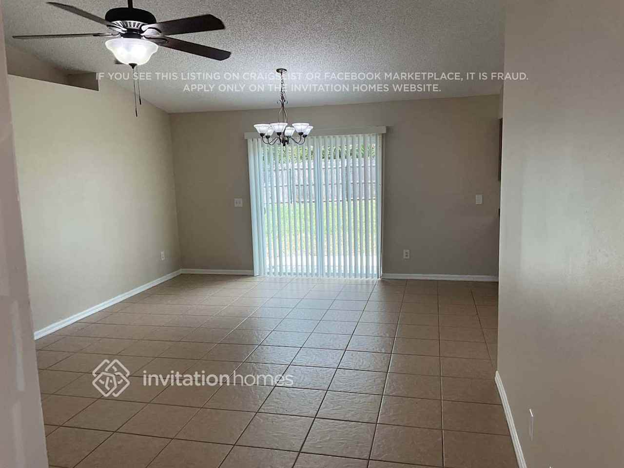 2830 Chalmer St - Photo 3 of 10