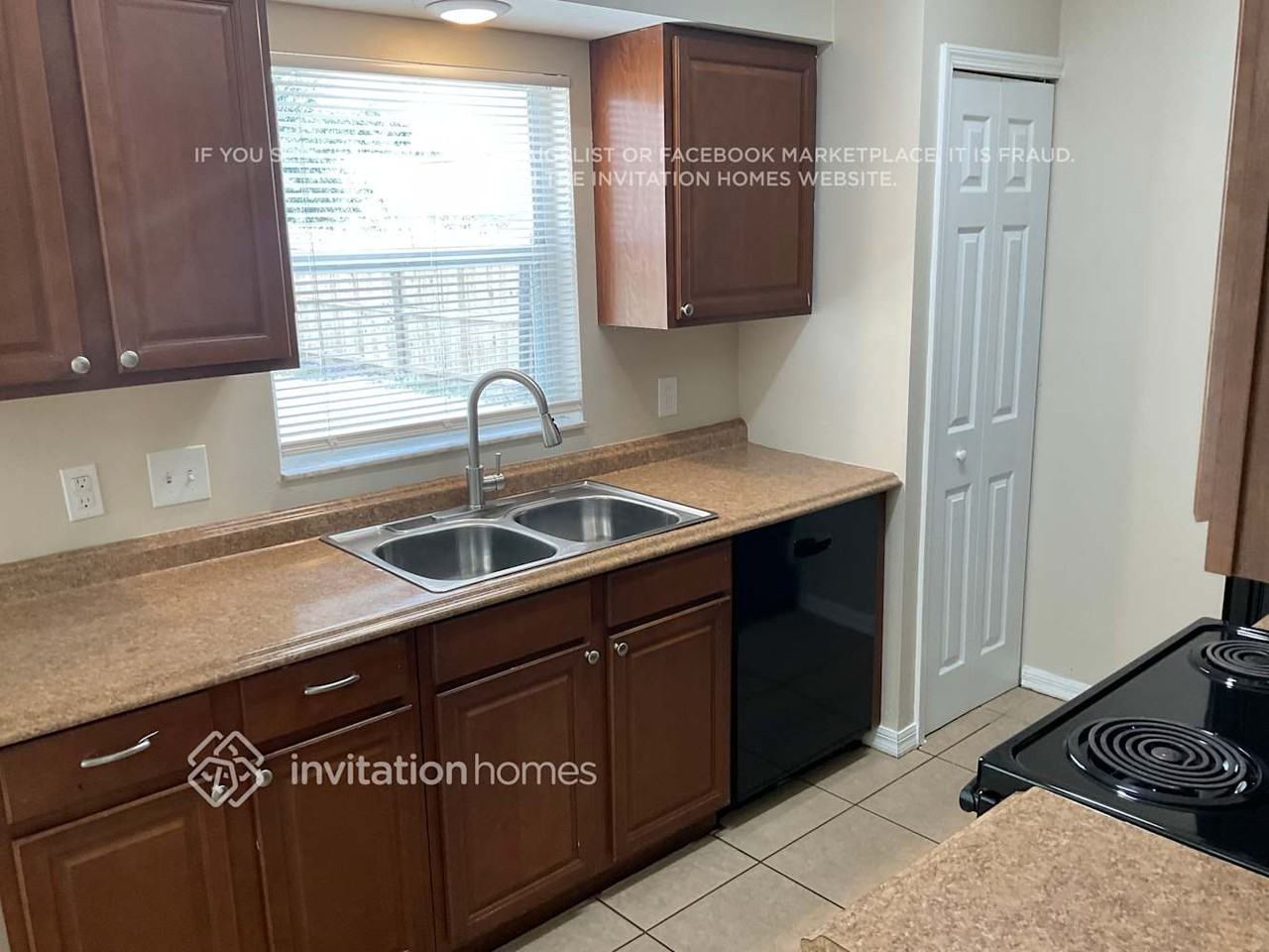 2830 Chalmer St - Photo 6 of 10