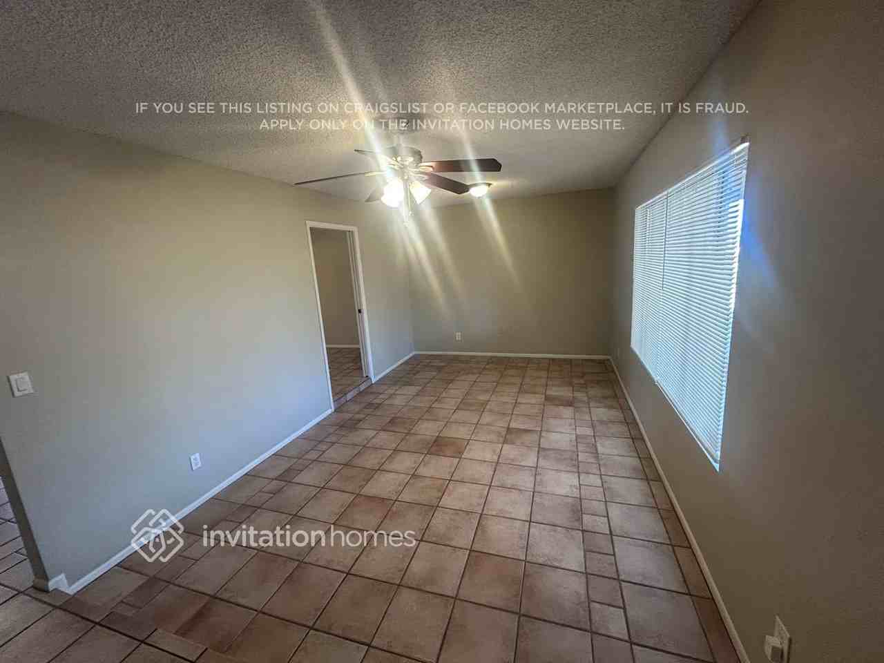 5216 W Laurie Ln - Photo 3 of 19