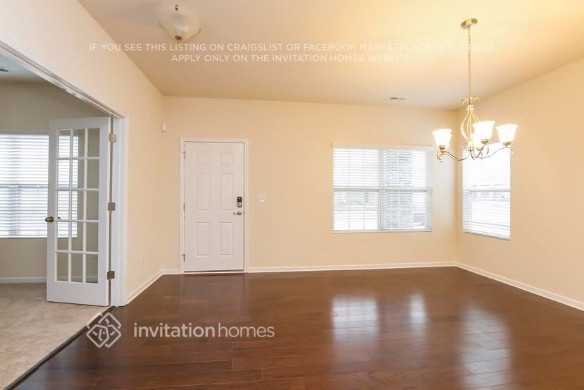 186 Glastonbury Dr - Photo 2 of 14