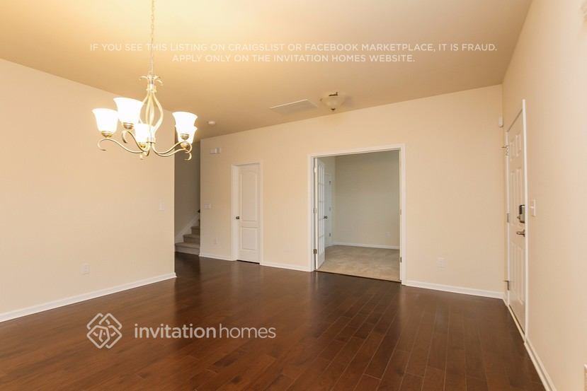 186 Glastonbury Dr - Photo 3 of 14