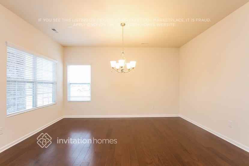 186 Glastonbury Dr - Photo 4 of 14
