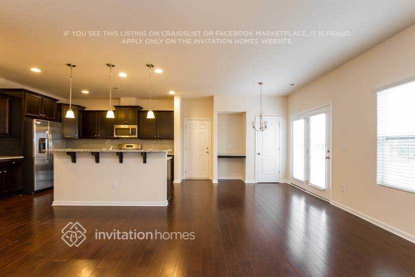186 Glastonbury Dr - Photo 7 of 14