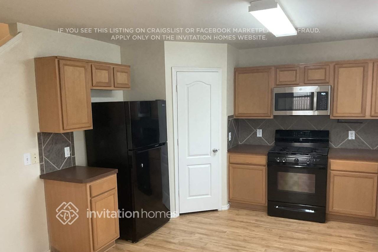 29607 Evergreen Hills Dr - Photo 6 of 15
