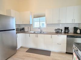 featured image of 255 Maxwell St