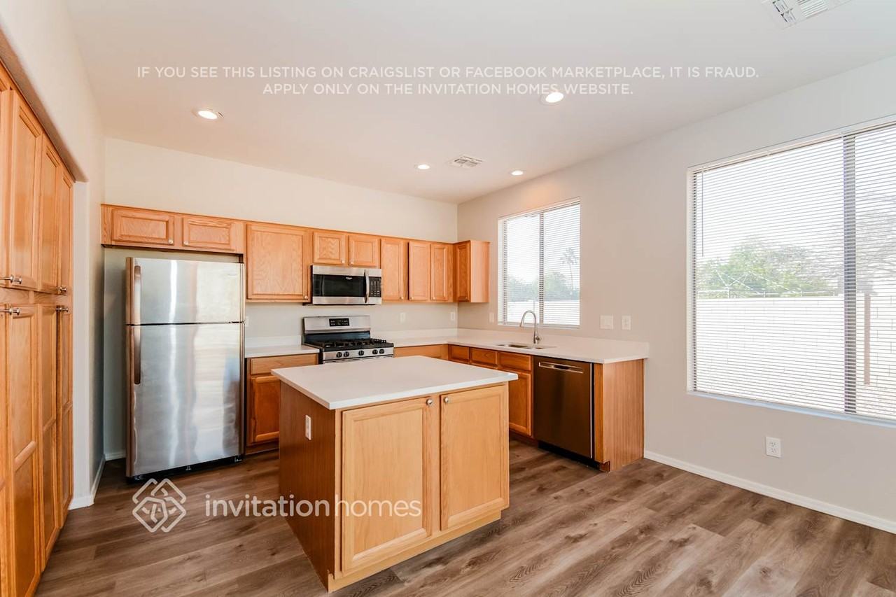 8704 N 58th Dr - Photo 4 of 14
