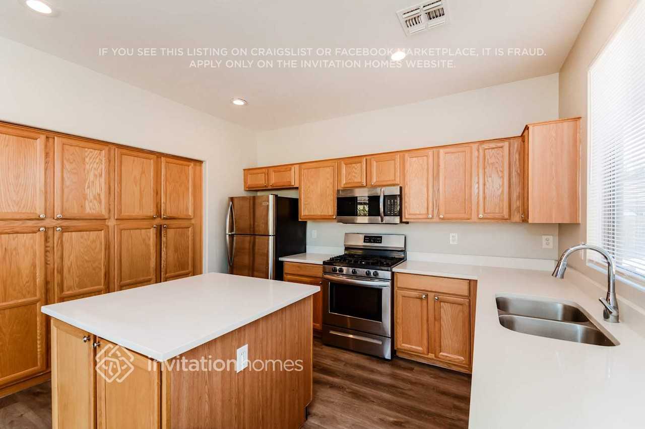 8704 N 58th Dr - Photo 5 of 14