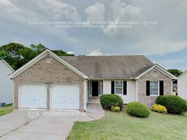 featured image of 4730 Camelot Dr
