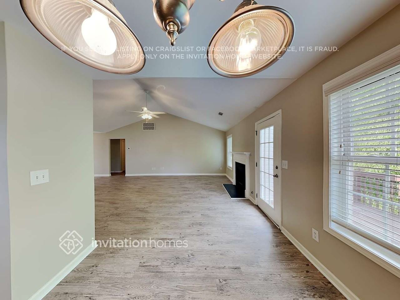 4730 Camelot Dr - Photo 6 of 16