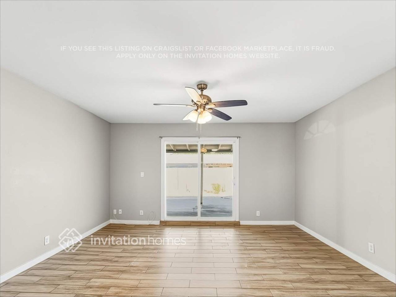 10714 N 36th Ave - Photo 3 of 18