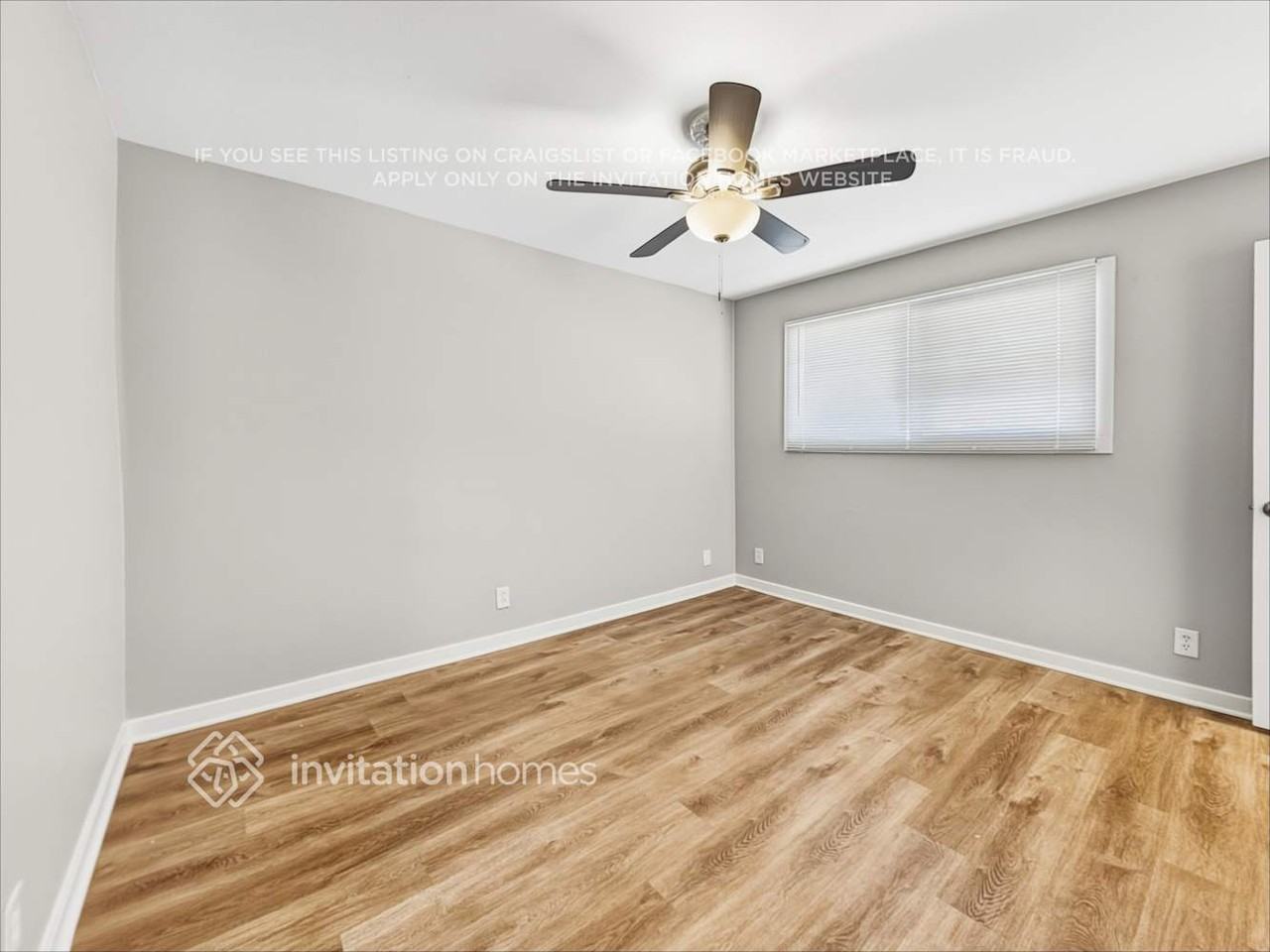 10714 N 36th Ave - Photo 7 of 18