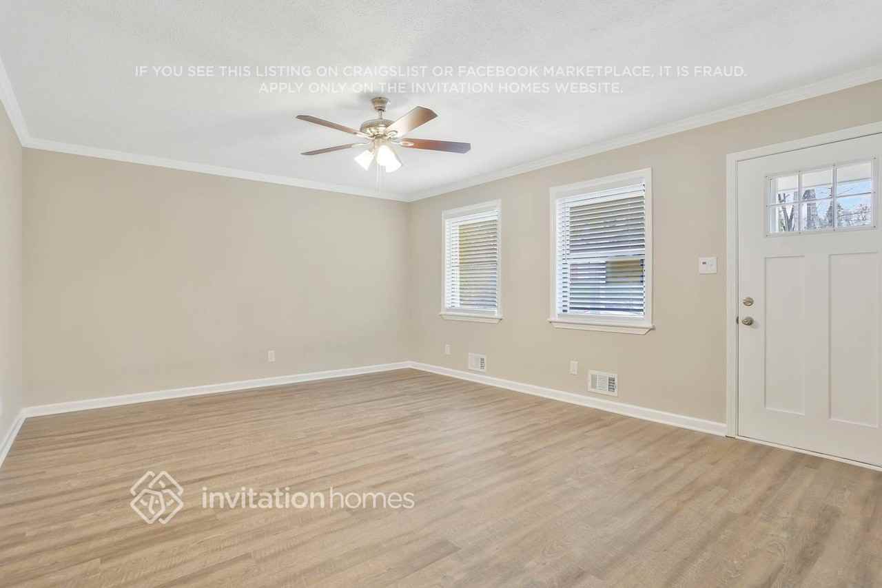 180 Wendell Dr Se - Photo 2 of 26