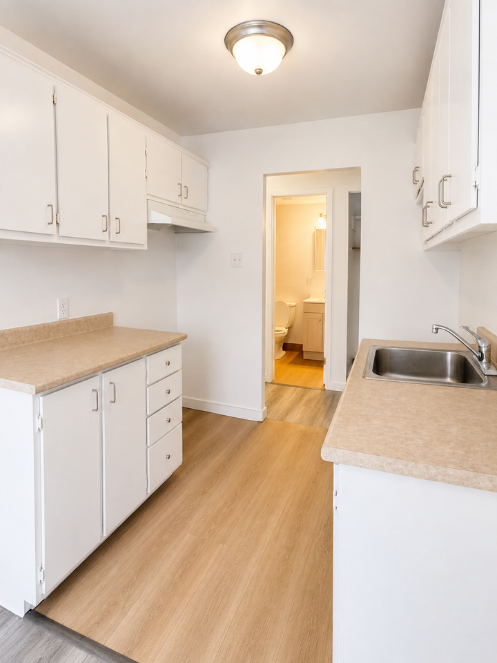 2920 Rue Mazenod #102 - Photo 7 of 10