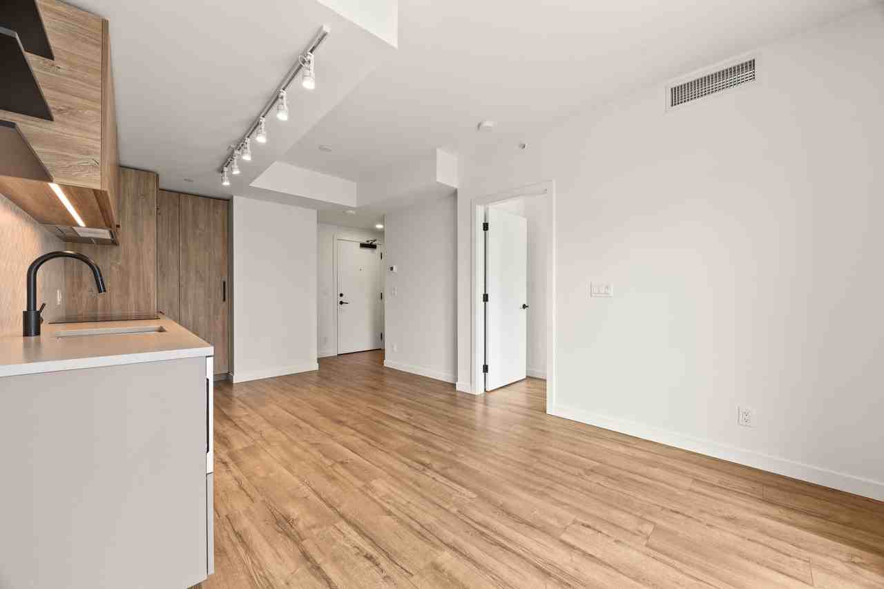 10448 University Drive #306 - Photo 5 of 20