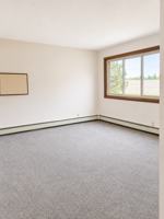 featured image of 900 Hengen Street