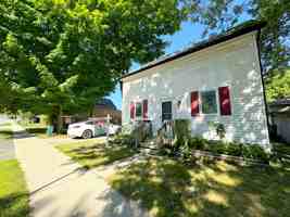 featured image of 198 Barrie Rd