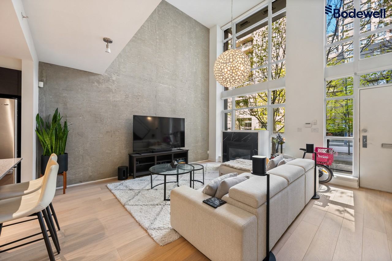 Tribeca Lofts - Photo 4 of 22