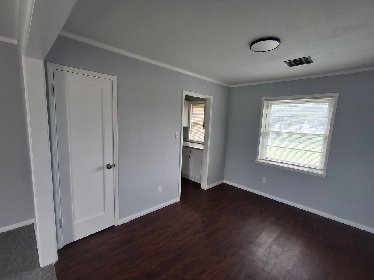 33 Nw 29th St #1 - Photo 3 of 22