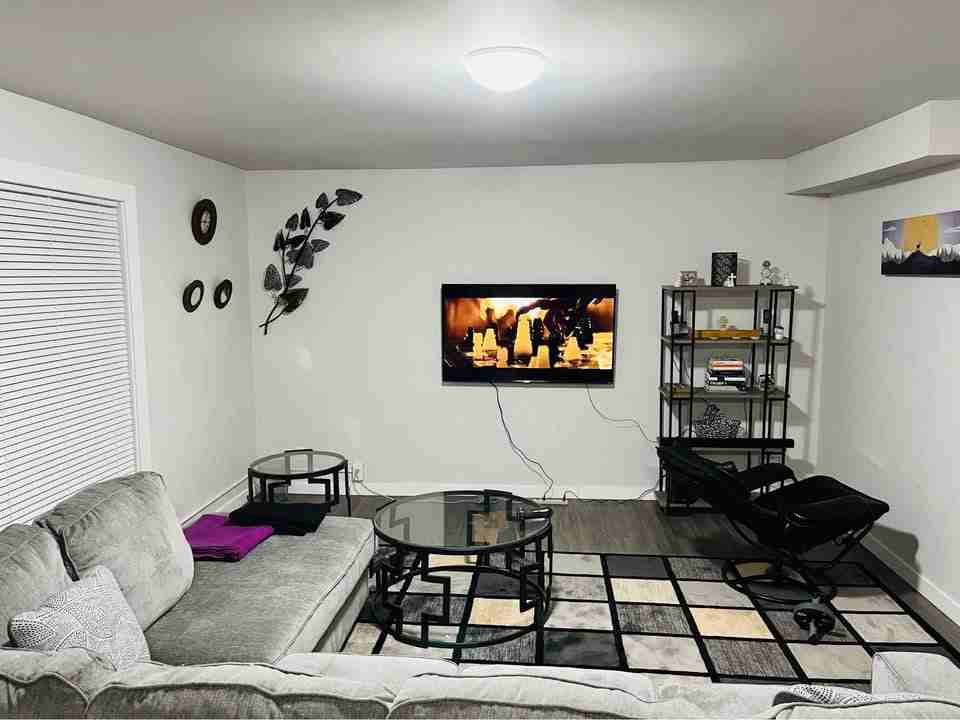37 Hespeler Ave #2 - Photo 5 of 10