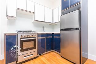 751 Dekalb Ave #2R - Photo 1 of 1
