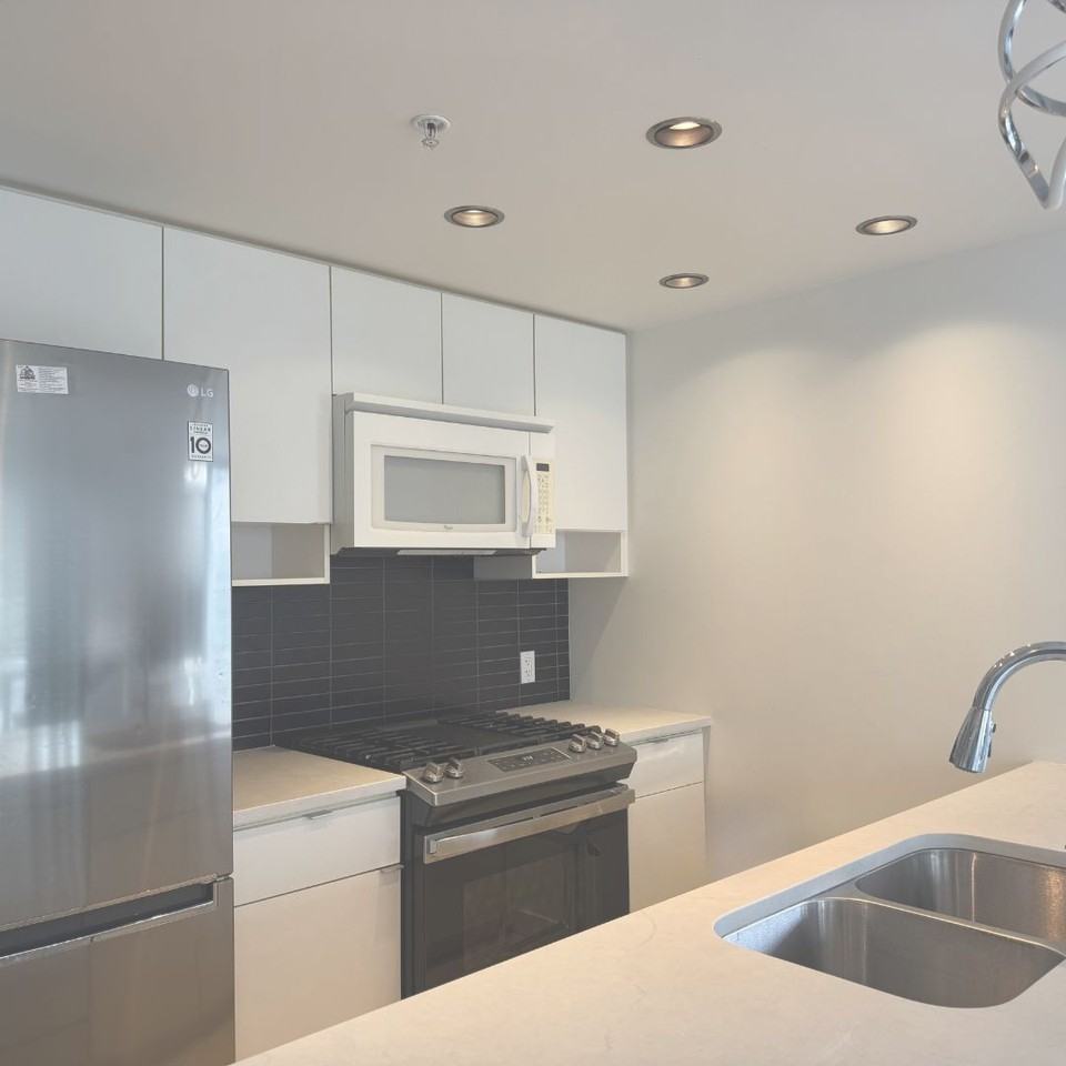 939 Expo Boulevard #11XX - Photo 7 of 30