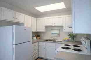 Colonial Park Apartments - Photo 1 of 1