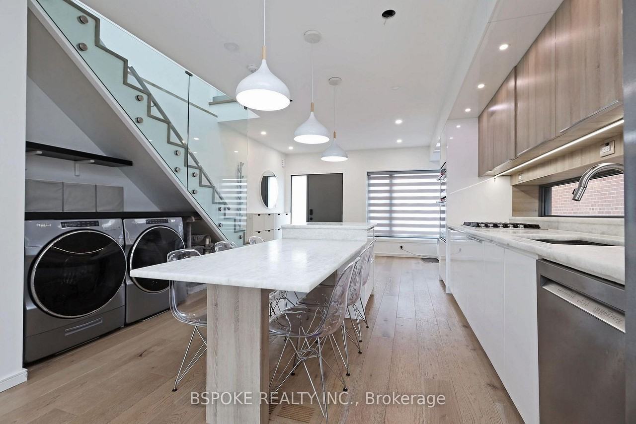 707 Mortimer Avenue - Photo 6 of 27