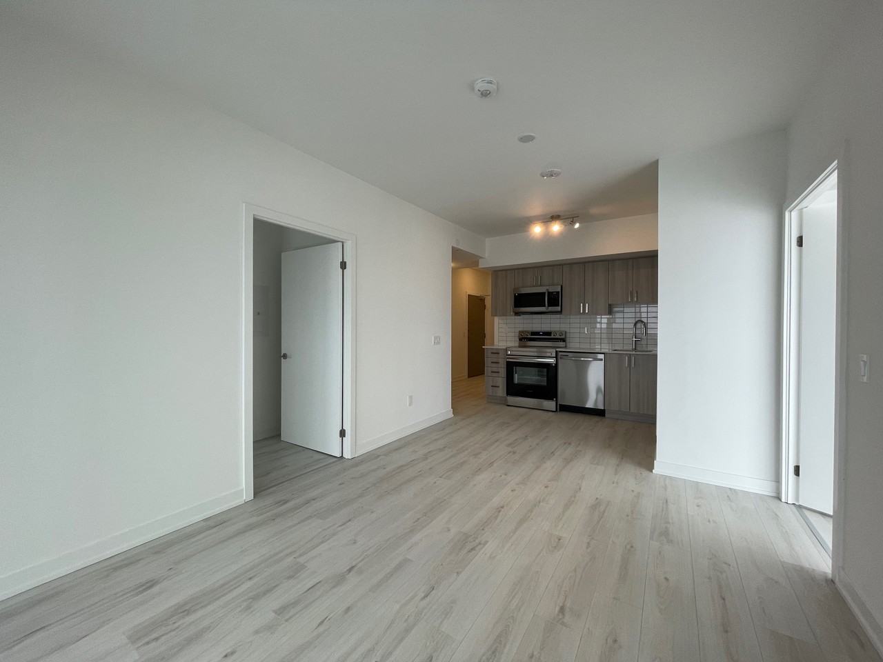900 Sandy Beach Rd - Photo 4 of 17