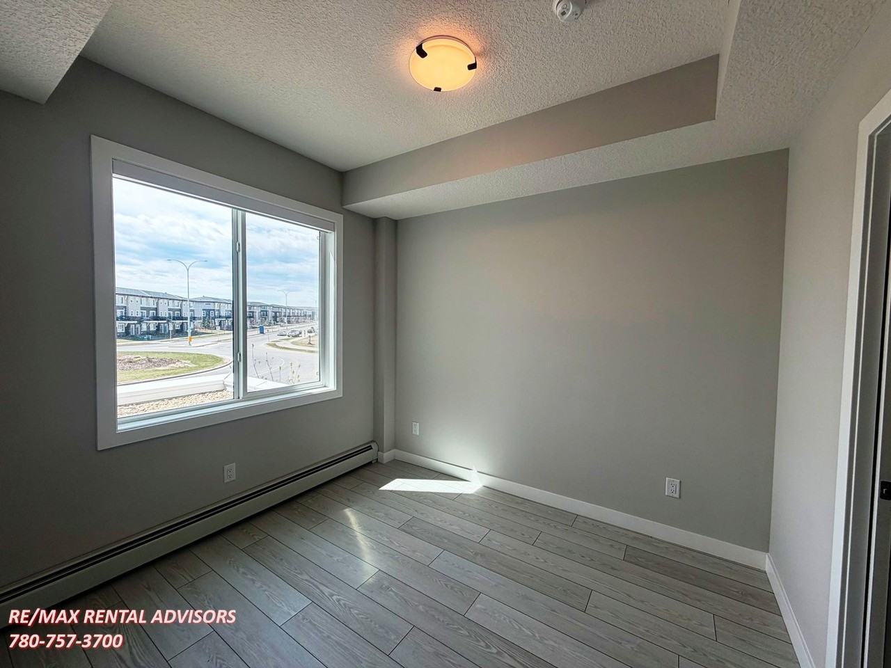 63 Corner Glen Cres Ne - Photo 7 of 12