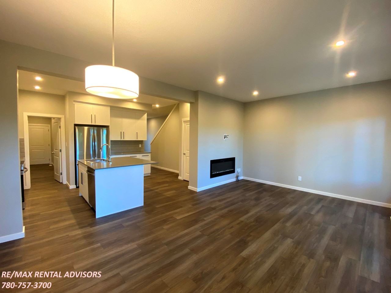 7338 Chivers Crescent Southwest - Photo 4 of 19