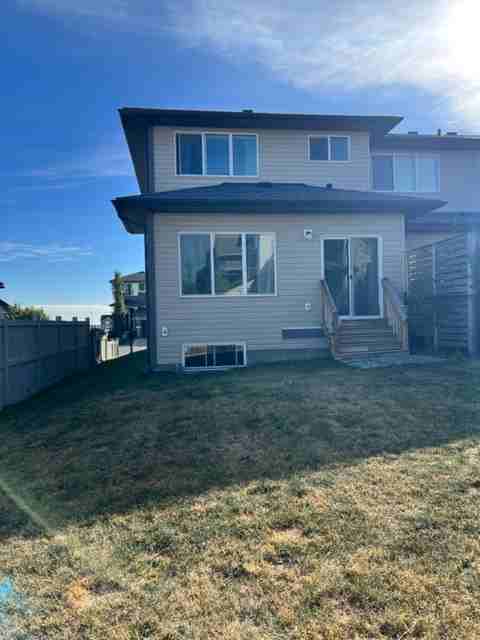 448 Hillcrest Circle SW - Photo 2 of 20