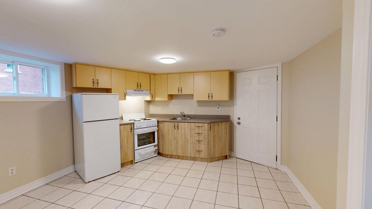 79 Rosemount Ave - Photo 2 of 11