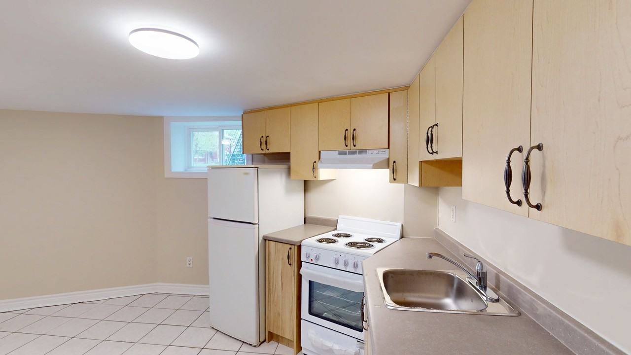 79 Rosemount Ave - Photo 4 of 11