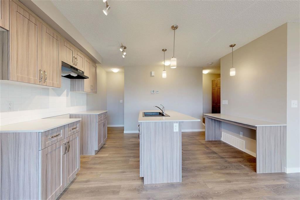 17239 9 AVE SW - Photo 4 of 31