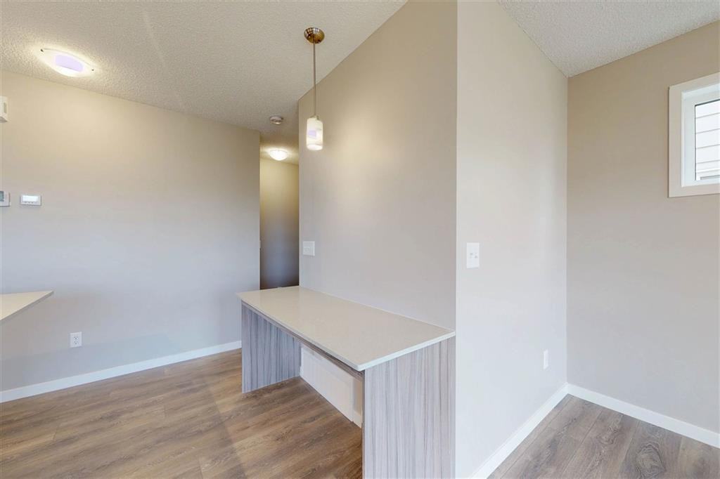17239 9 AVE SW - Photo 5 of 31